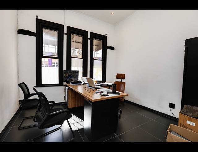 265M² BUILDING FOR SALE IN MUSGRAVE